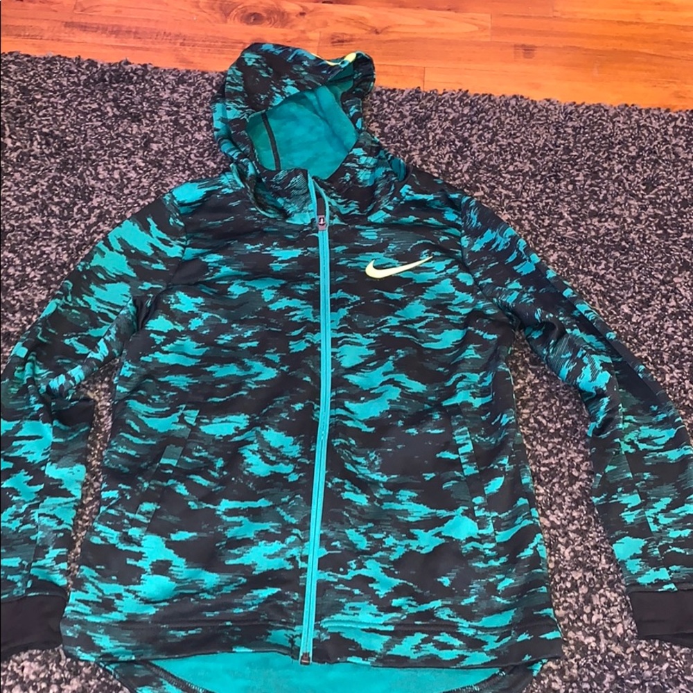 Nike sweatshirt